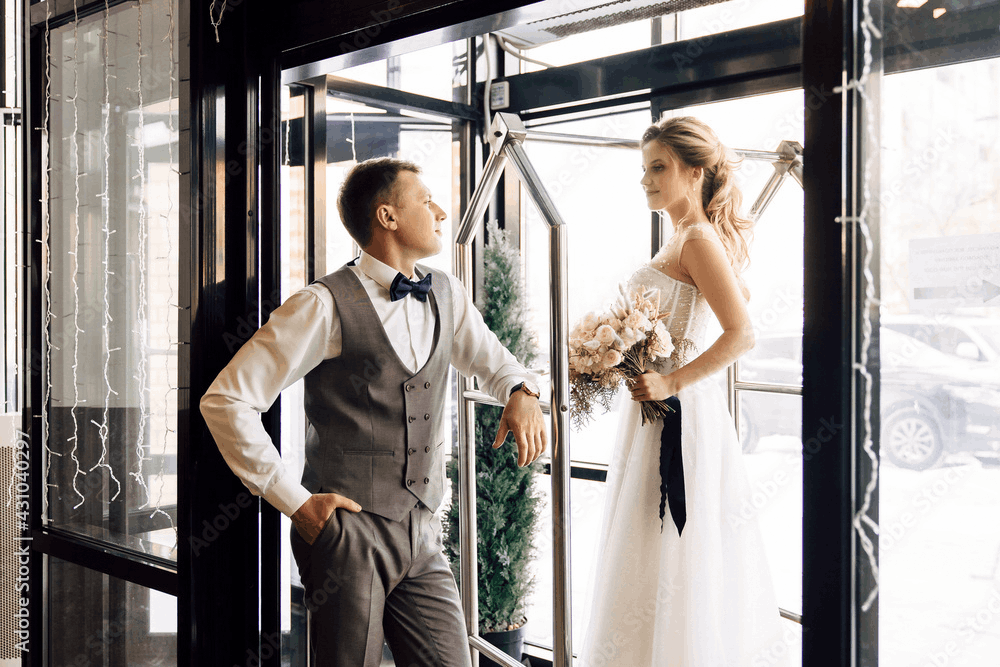 Charter trolley serving Chicago events